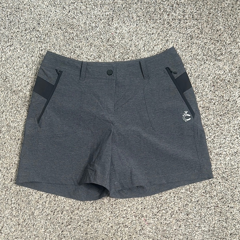 Louis castle Women's Gray Shorts size 67- 6
